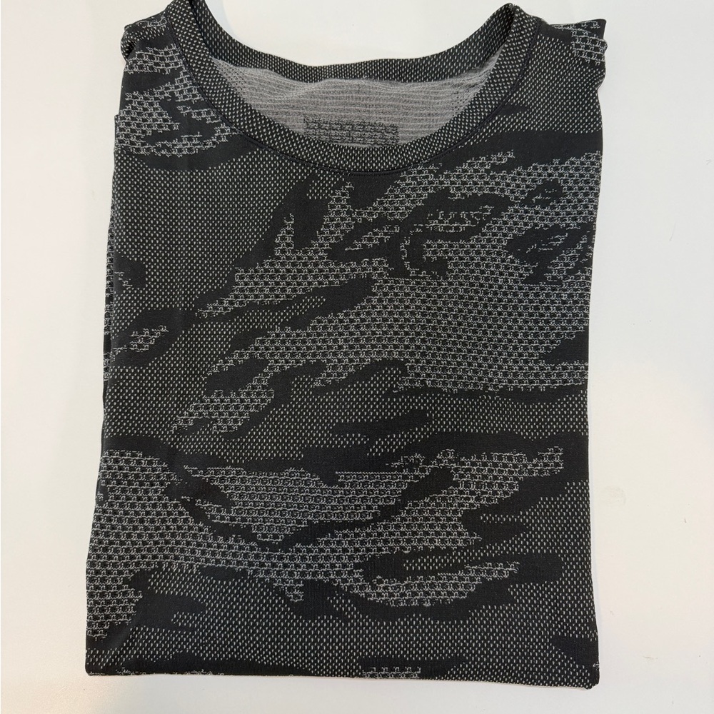 lululemon athletica Black and Gray Men's Shirt